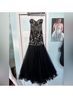 Size 00 0 Envious Couture Prom Pageant Gown Black Nude Fitted Mermaid Be…